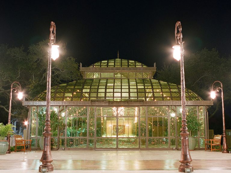 Large luxury glass garden wedding house, steel and glass